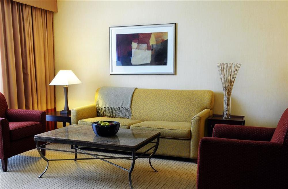 Sheraton Toronto Airport Hotel & Conference Centre Room photo