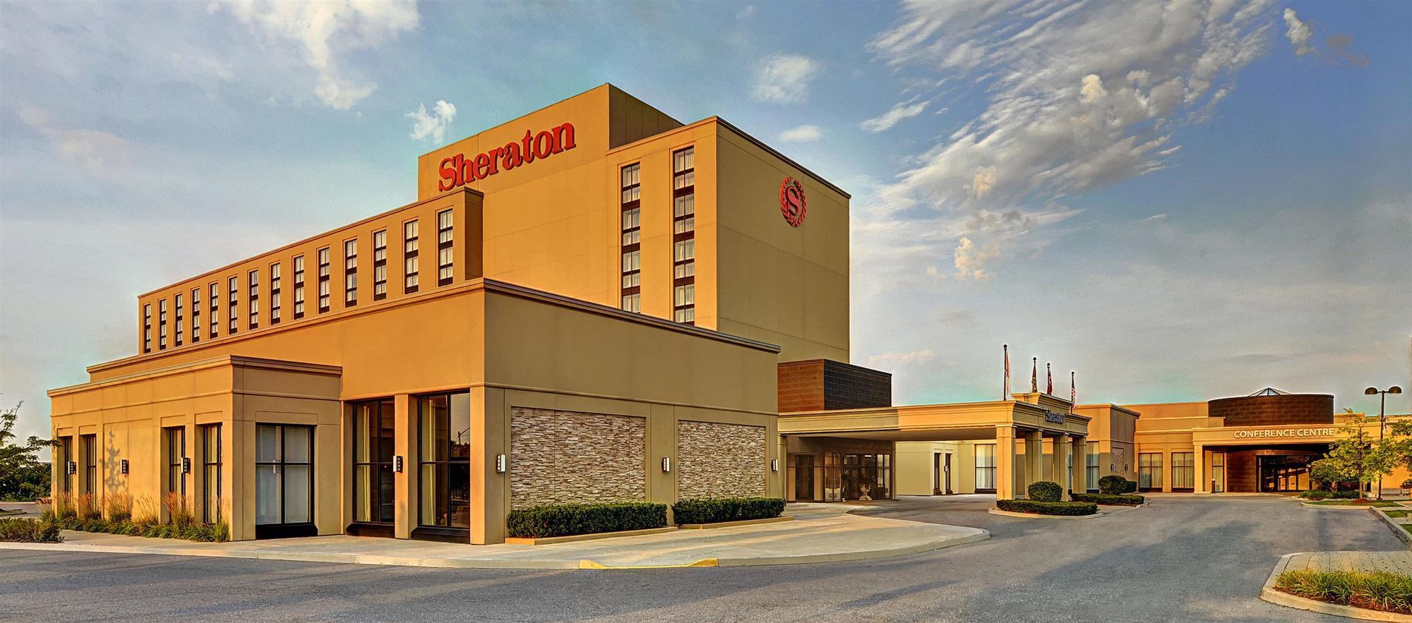 Sheraton Toronto Airport Hotel & Conference Centre Exterior photo